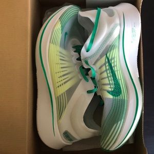 Nike Zoom Fly SP Sz. 9